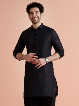KISAH - Men Black Cotton Embroidered Pathani Kurta
