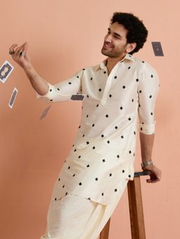 KISAH - Men Off-White Cotton Embroidered Pathani Kurta