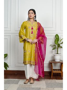 House of Surkh - Sunera Yellow Kurta with Palazzo (Set of 2)