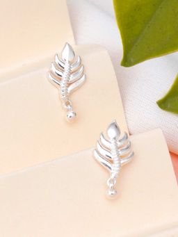 Karatcart - KUNUZ by 925 Sterling Silver Mor Pankh Design Stud Earrings