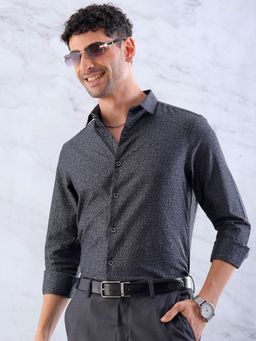 The Indian Garage Co - Men's Slim Fit Solid Cutaway Collar Party Wear Shirt