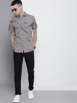The Indian Garage Co - Men's Regular Fit Overdyed Half Sleeves Spread Collar Casual Shirt