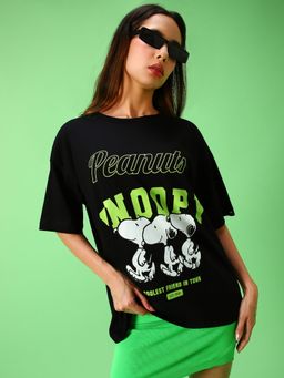 Bewakoof - Official Peanuts Merchandise Women Black Snoopy Illusion Graphic Oversized T-Shirt