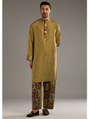 Yellow color option, Currently selected