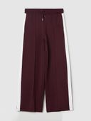 Maroon color option, Currently selected