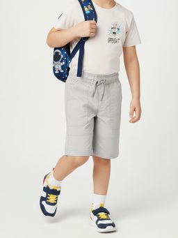 max - Green Solid Shorts