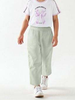 max - Green Solid Trousers