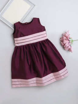 The Magic Wand - Girls Wine Solid Knee Length Dress