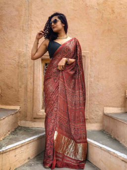 Sundarii - Maroon Ajrakh Floral Printed Modal Silk Saree With Unstitched Blouse