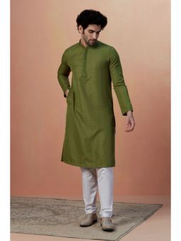 Manyavar - Blended Viscose Green Solid Mandarin Collar Kurta with Pencil Pajama (Set of 2)