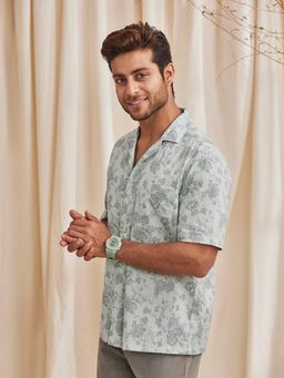 B77 - Men Organic Cotton Green Floral Notched Lapel Casual Shirts