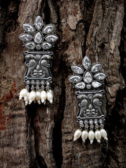 Adwitiya - Women Silver-Plated Oxidised Stone-Studded Earrings