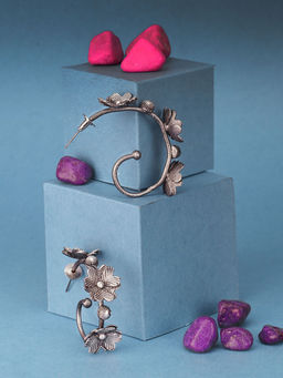 Adwitiya - Women Silver-Toned & Black Flower Shaped Half Hoop Earrings