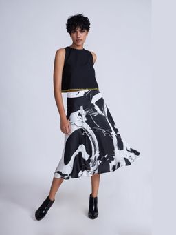Advait - Black Kuro Crop Top