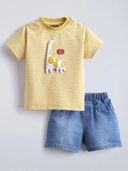 Yellow color option, Currently selected