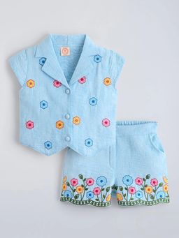 Hopscotch - Floral Embroidery Collared Shirt With Shorts