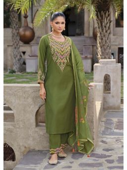 Autumnlane - Green Karwat Thistle Kurta with Pant and Dupatta