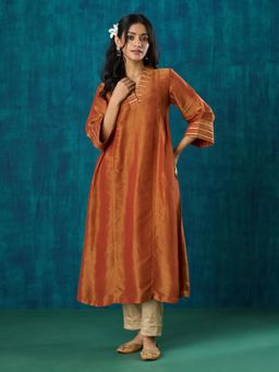Mushio - Rust Shimmer Tissue Gota Detail Navika Kurta
