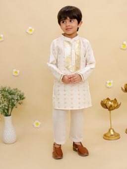 MUD KID - Off White Cotton Embroidered Kurta With Pyjama