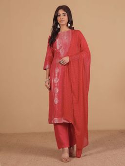 Varanga - Jacquard Weave Kurta with Trouser & Dupatta (Set of 3)