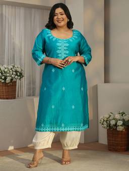 Extra love by Libas - Blue Embroidered Thread Work Kurta