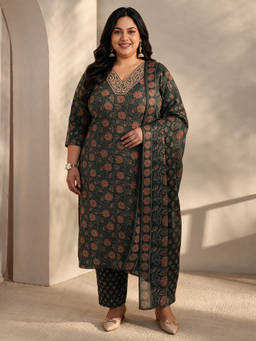 Extra love by Libas - Green Floral Printed Kurta with Pant and Dupatta
