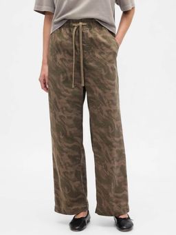 GAP - Women's Camouflage Mid Waist Jeans