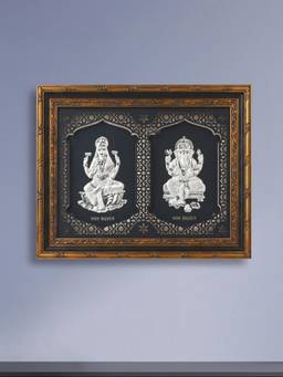 TOUCH925 - 999 Silver Lakshmi Ganesh Wall Frame