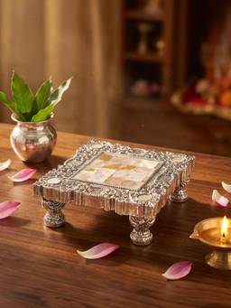 TOUCH925 - 999 Silver Plated Mother of Pearl Chowki