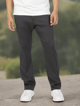 Wrangler - Men Green Mid Rise Regular Fit Trousers