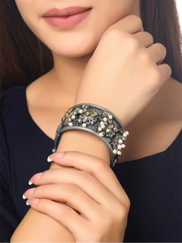 Yellow Chimes - Women Oxidised Wraparound Bracelet