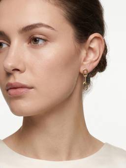 Carlton London - 18Kt Gold Plated Triple Link Interlocking Drop Earring