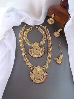 I Jewels - Pink Gold Plated Temple Necklaces, Maang Tikka and A Pair Of Earrings (Set of 4)