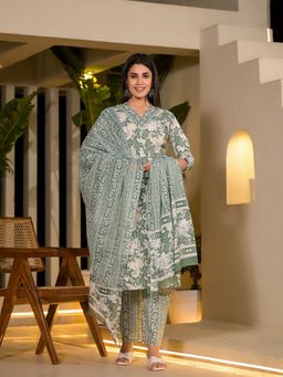 Yufta - Green Cotton Straight Paisley Print Kurta with Pant & Dupatta (Set of 3)