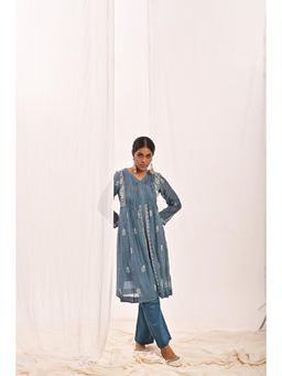 SAAYA THE LABEL - Inaayat Blue Pure Chanderi Chikankari Pleated Kurta with Pant (Set of 2)