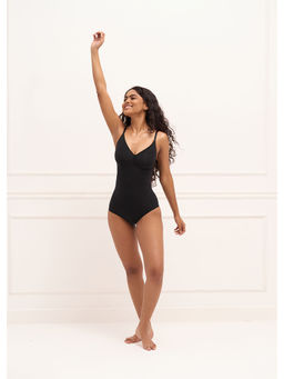Underneat - Womens 360Degree Shaping Bodysuit Black