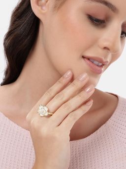 Carlton London - Gold Plated Pearl Floral Vintage Adjustable Ring