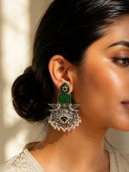 Abdesigns - Women Green Stones Brass Pair Of Earrings