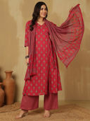 Red color option, Sold out, Currently selected