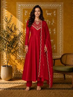 Aaghnya - Women Maroon Vichitra Silk Embroidered Kurta With Trouser And Dupatta