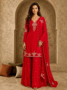 Aaghnya - Women Red Silk Blend Embroidered Kurta With Palazzo And Dupatta
