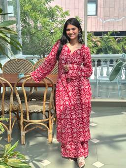 KRUTICO - Women Red Straight Kurta with Trousers