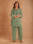 Green color option, Sold out, Currently selected