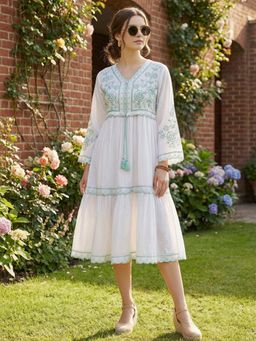 ZUMMER - White Embroidered V-Neck Midi Dress