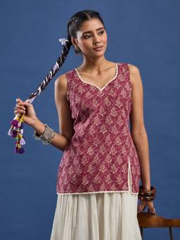 Sufiza Lifestyle - Red Ethnic Motifs Printed V-Neck Kurti