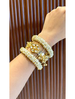 Ehsaas Jewellery - White Moti Falguni Kada