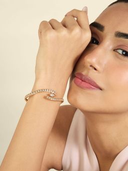 Isharya - Tenniscore Swirl Hinge Cuff Bracelet In 18Kt Gold Plated