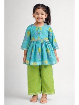 The Magic Wand - Girls Turquoise-Green Floral Printed Kurti with Pant