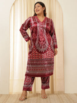Amydus - Women Maroon Velvet Geometric Straight Kurta