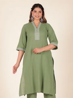 ARAMYA - Women Green Pure Cotton Solid Straight Kurta